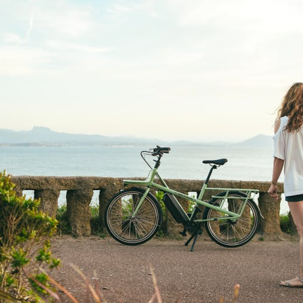 Women and E-Bikes: Empowerment on Two Wheels